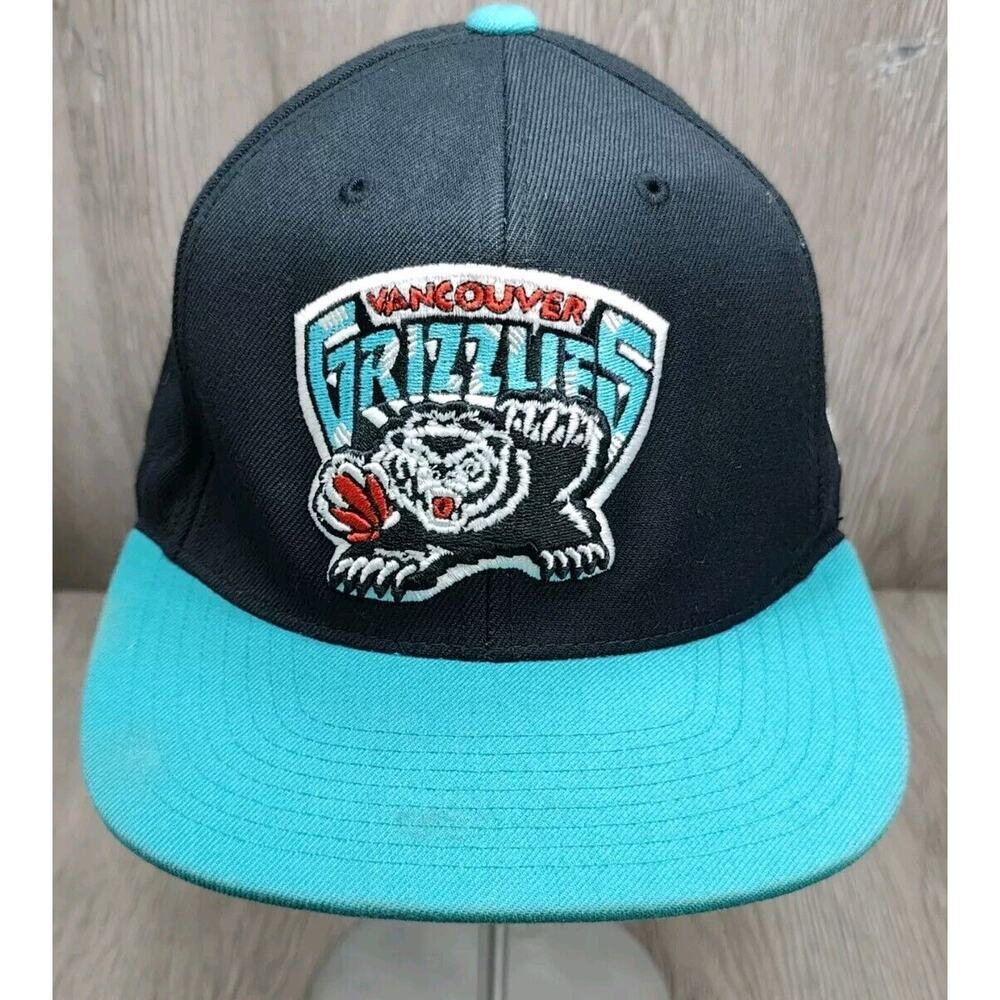 Mitchell & Ness Vancouver Grizzlies Snapback One Size Hat Blue‎ Black